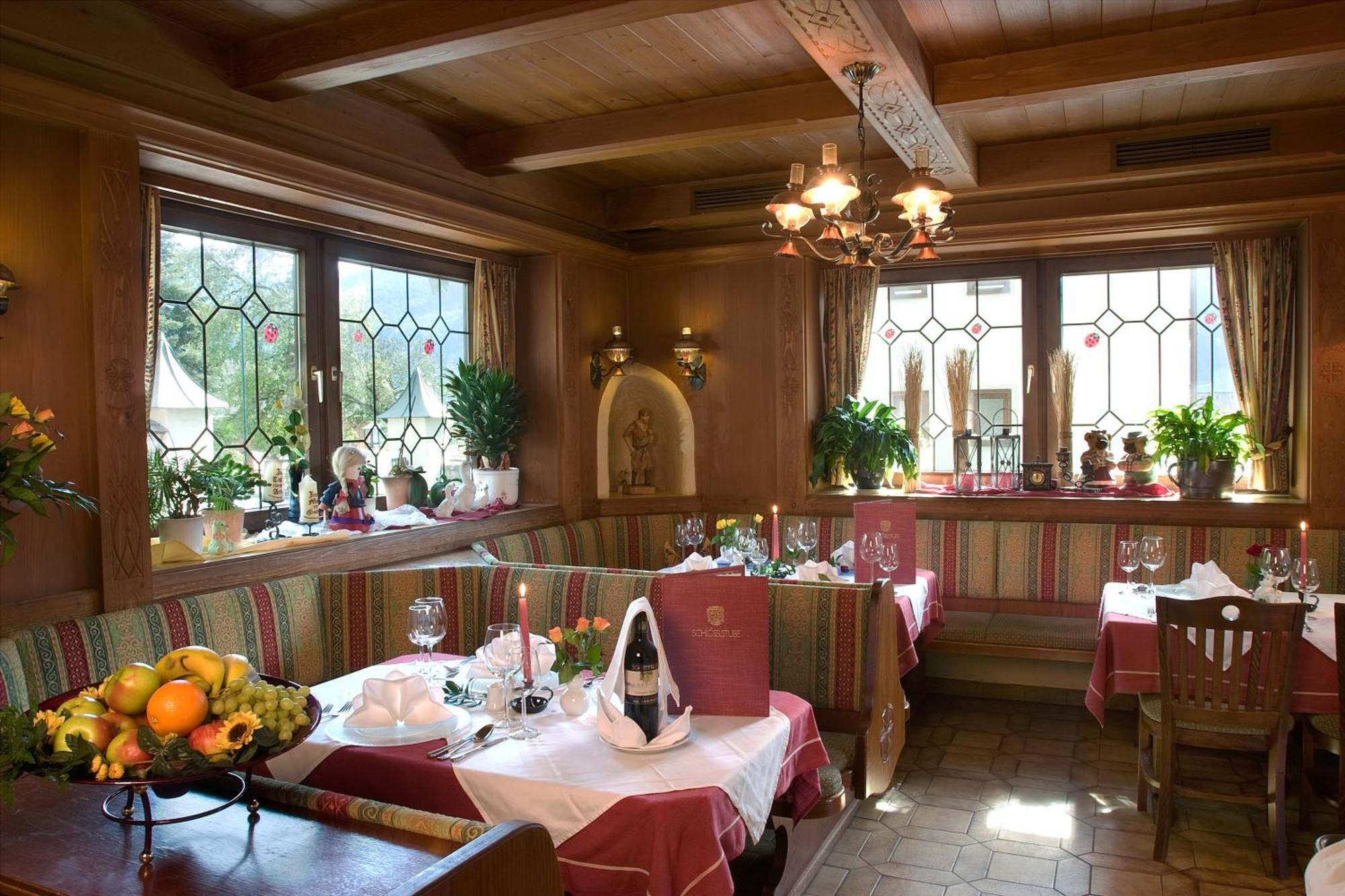 Hotel Dorfgasthof Schlösslstube Stuhlfelden Exteriör bild