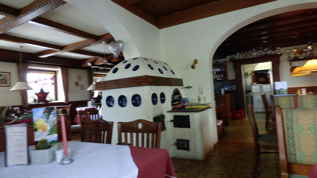 Hotel Dorfgasthof Schlösslstube Stuhlfelden Exteriör bild